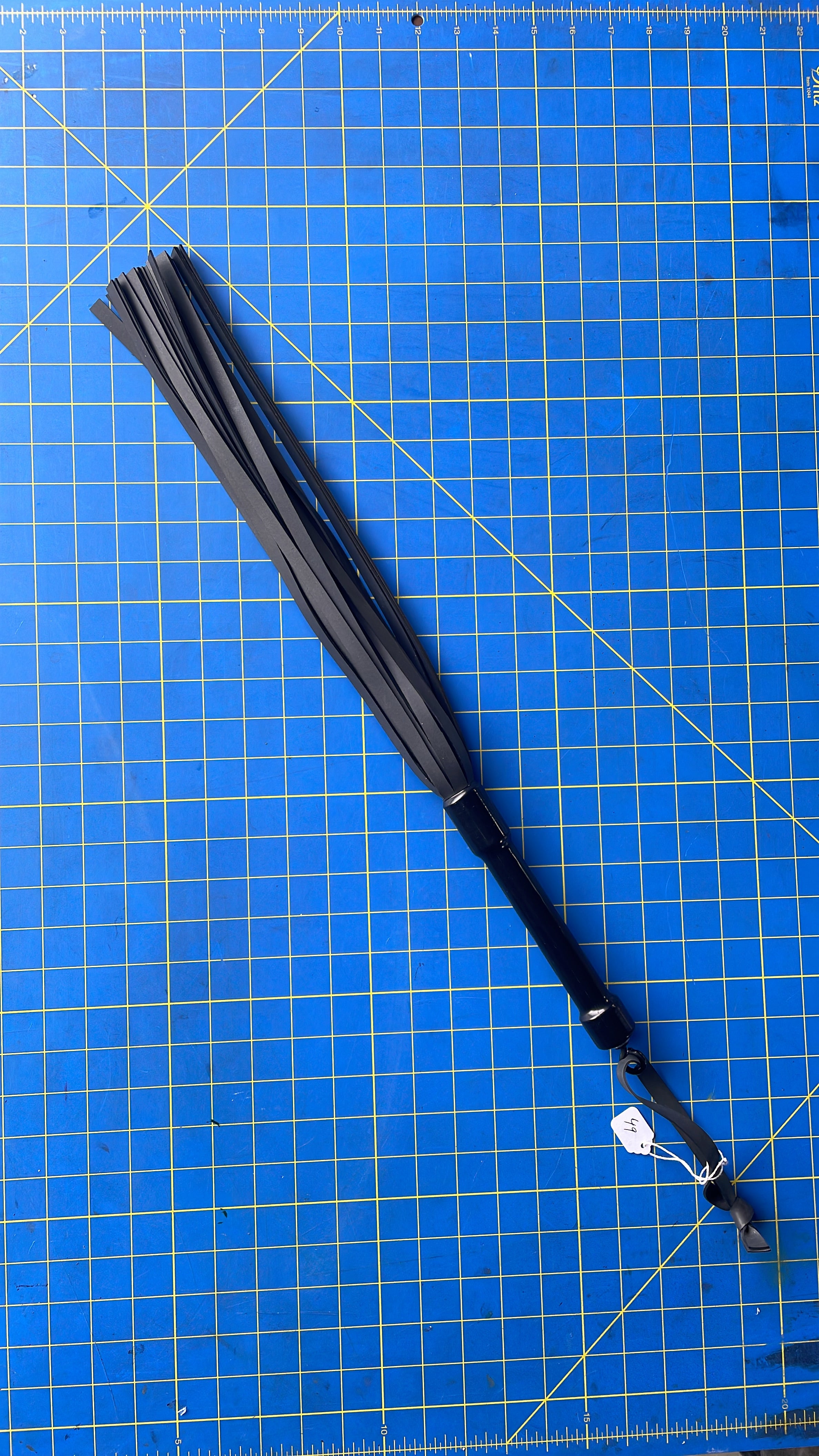 Rubber Handled Flogger