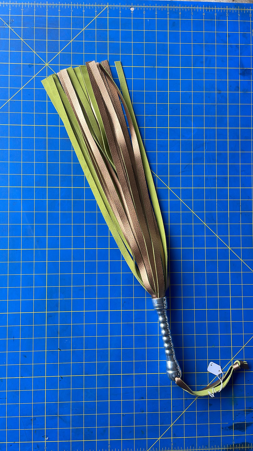 Aluminum Handle Flogger