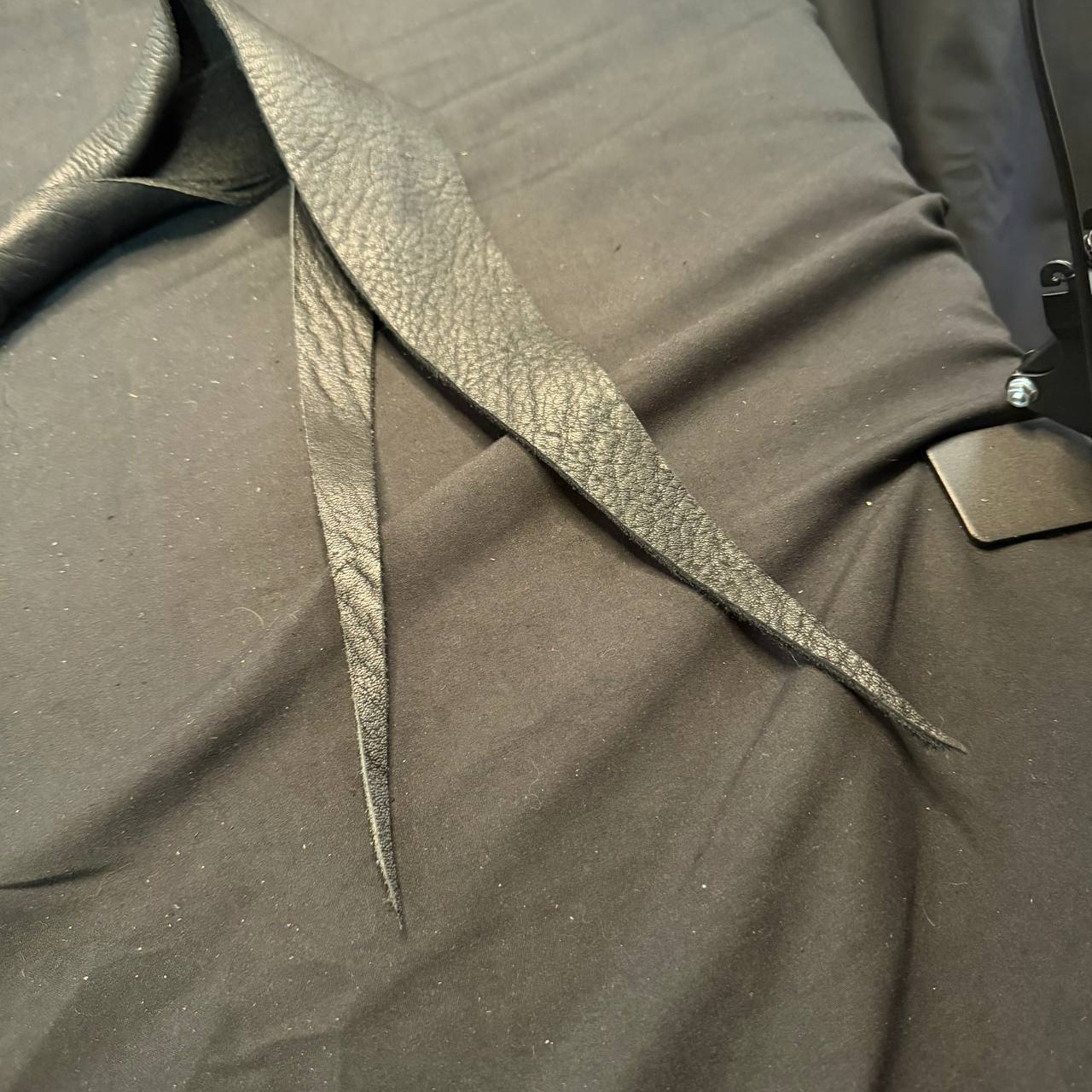Large Rubber Handled 30" Dragon Tail with Double Falls